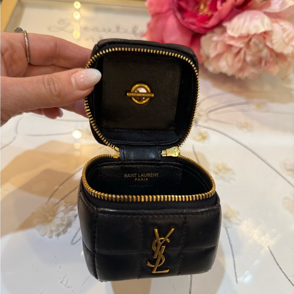 Saint Laurent Cassandre Metelasse Carre Mini Cube - Picture 8 of 8